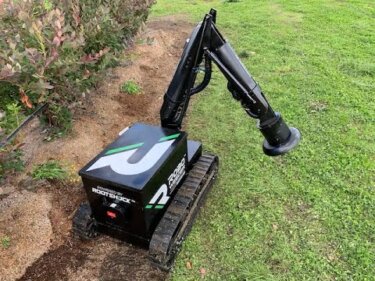 RoboWeeder™が実現する Weed 撃ちロボットの農業への導入と環境への影響